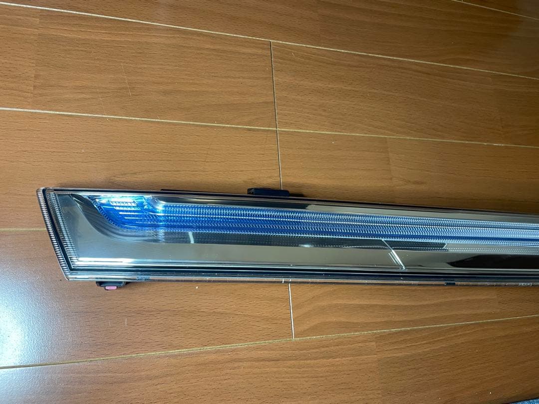 タントカスタム フロントグリルイルミネーション 08560-K2011ブルー