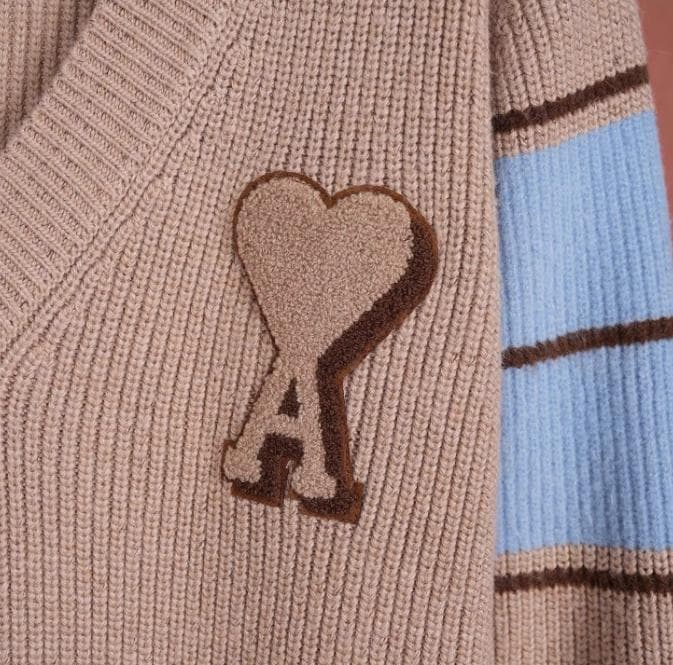 未使用 ami paris ブラウンウールカレッジセーター Sサイズ