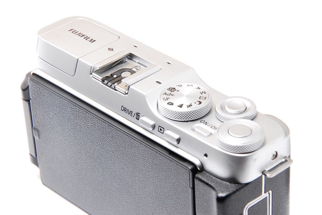 FUJIFILM X-A7 ボディ 3.5インチ 大型モニター Wi-Fi