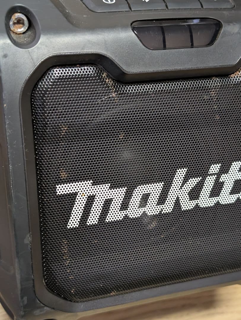 Makita MR200B Bluetoothスピーカー