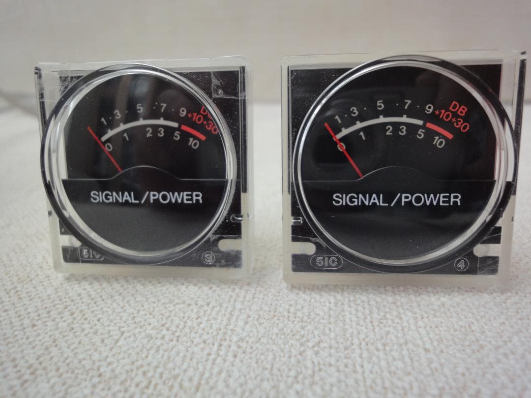 自作ステレオVUメーター221号機　（丸型未使用品）