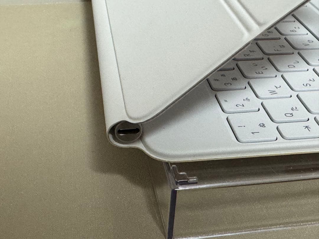 iPadPro 11インチ Magic keyboard JIS 白 本体のみ