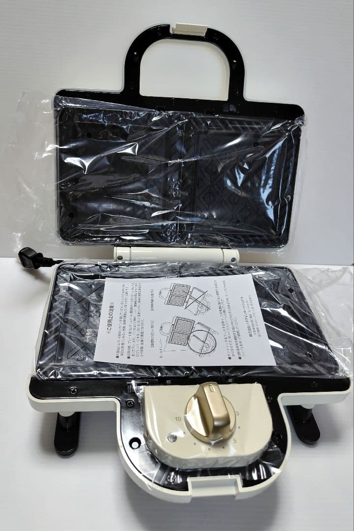 BRUNO ホットサンドメーカー ・ダブル ホワイト 新品・ 未使用