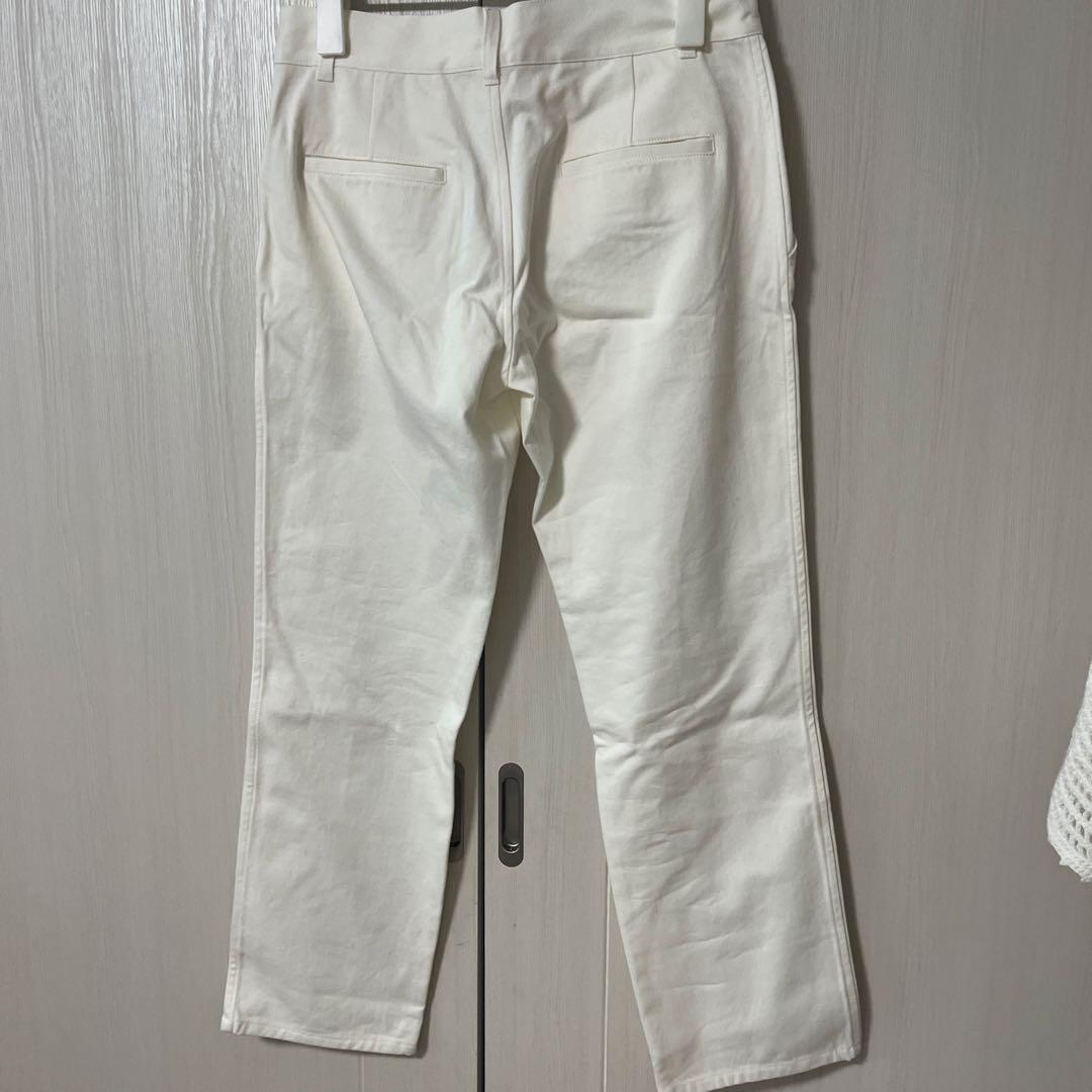 she、プリスティン　ホワイト チノパン コットン混紡