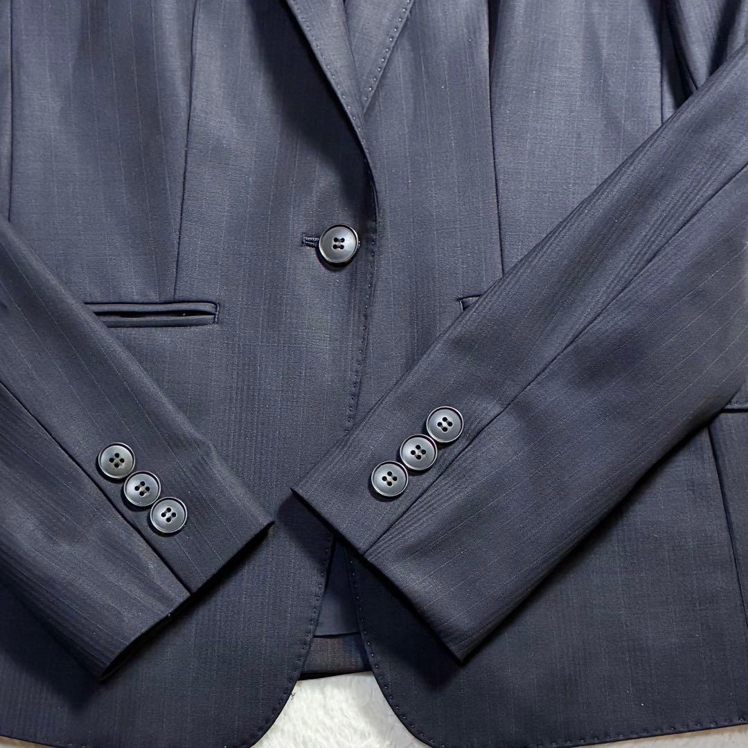 極美品 アイシービー パンツスーツ ストライプ 濃紺 ウール混 春物