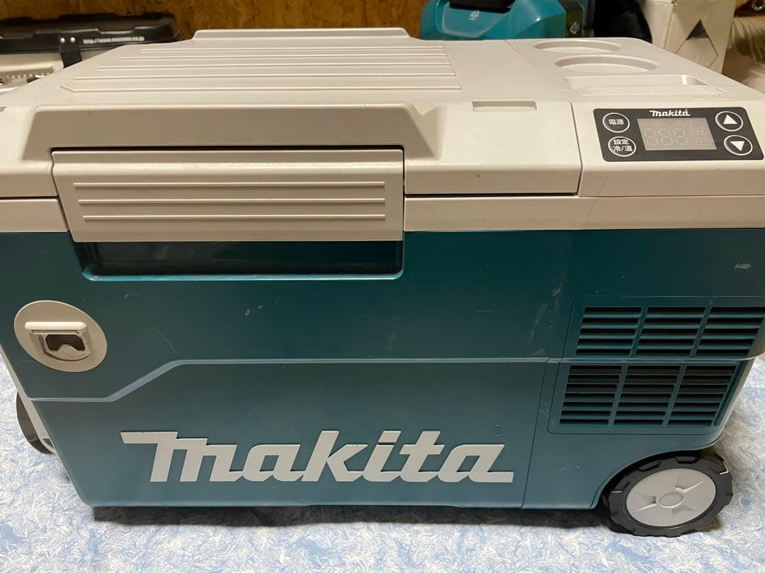 Makita LXT 冷温庫