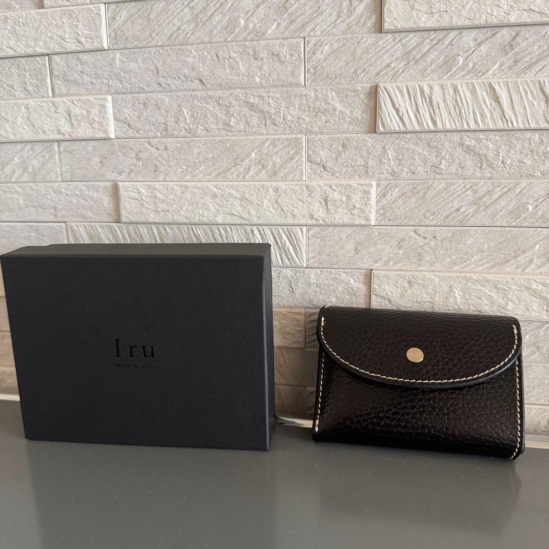 iru × 池之端銀革店 コンパクト革財布
