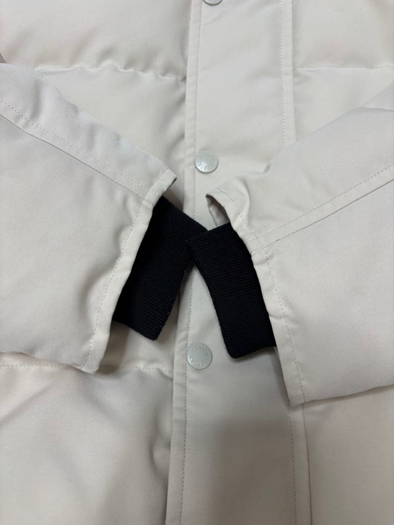 ダントン　ファーフード付ダウンジャケット　オフホワイト