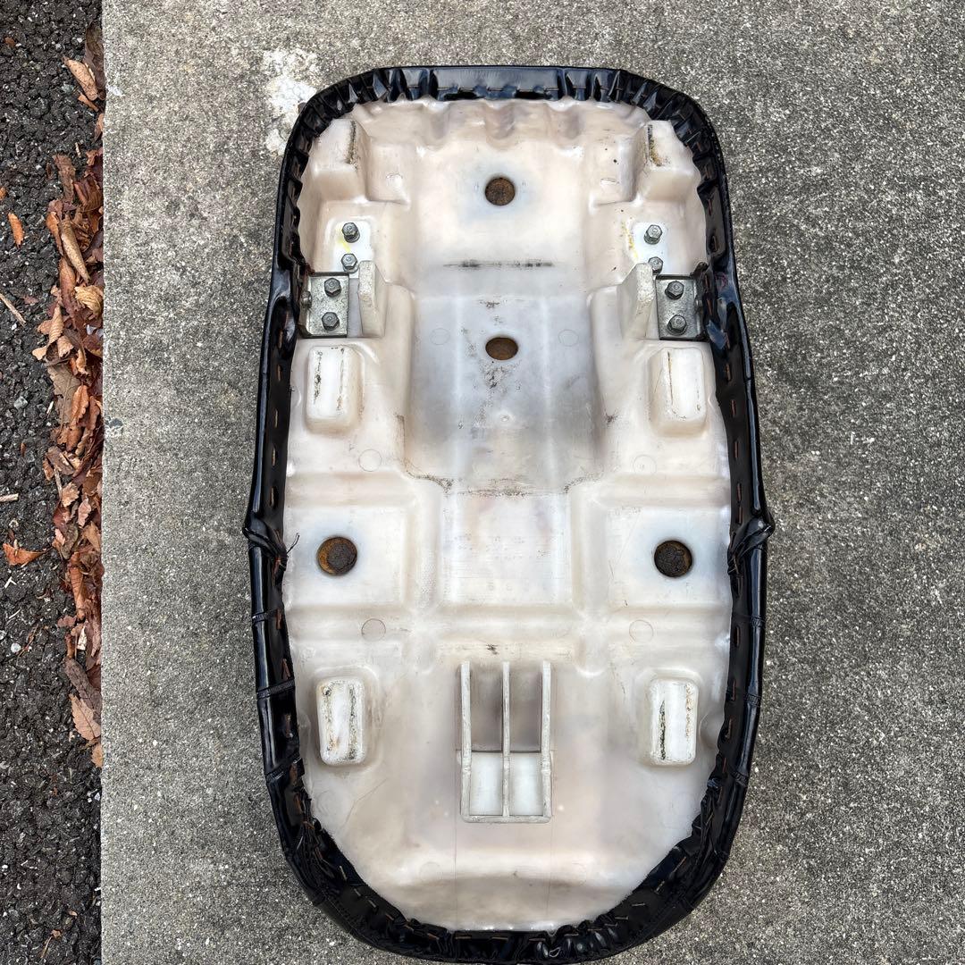 GPZ400F黒 スリムシート 合成皮革