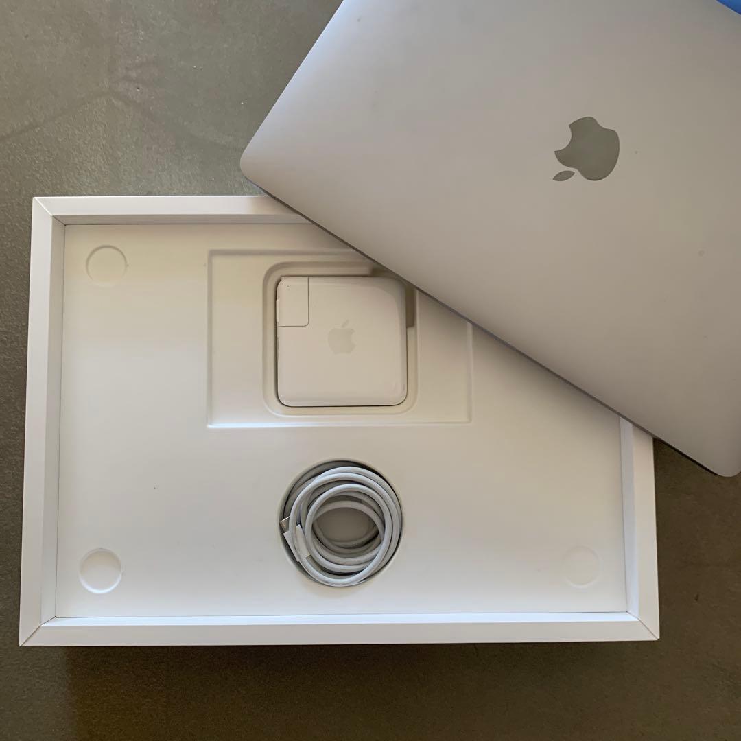 美品　MacBook Pro 2020 13インチ 512GB 箱・ケース付