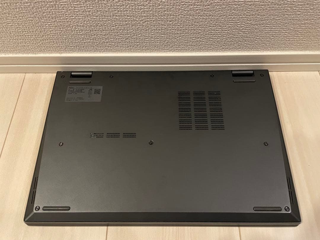 NEC NEXTREME Carbon i7 11世代 256GB Office