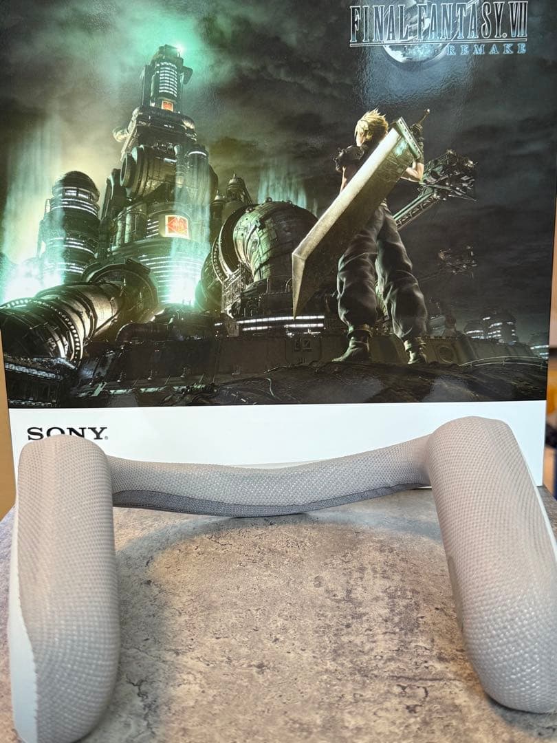 SRS-WS1 ウェアラブルネックスピーカー FF7リメイク限定モデル カバー付