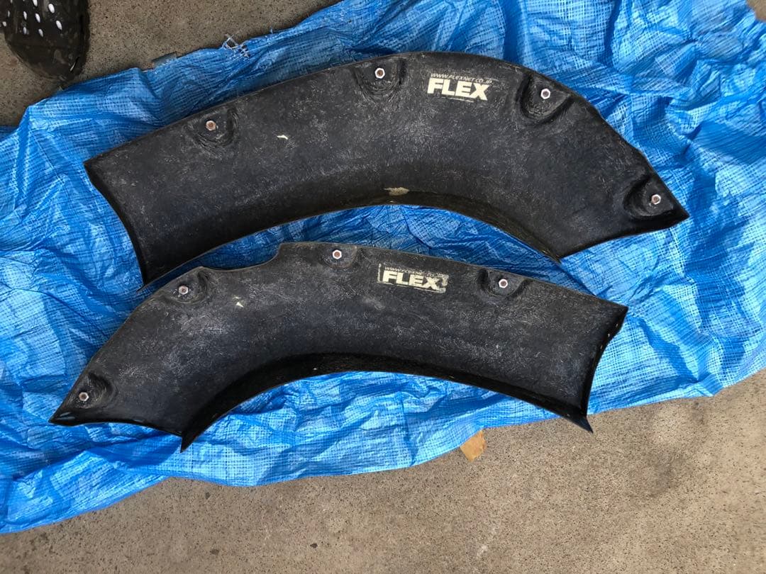 ランクル80フレックスオリジナルポケットフェンダー