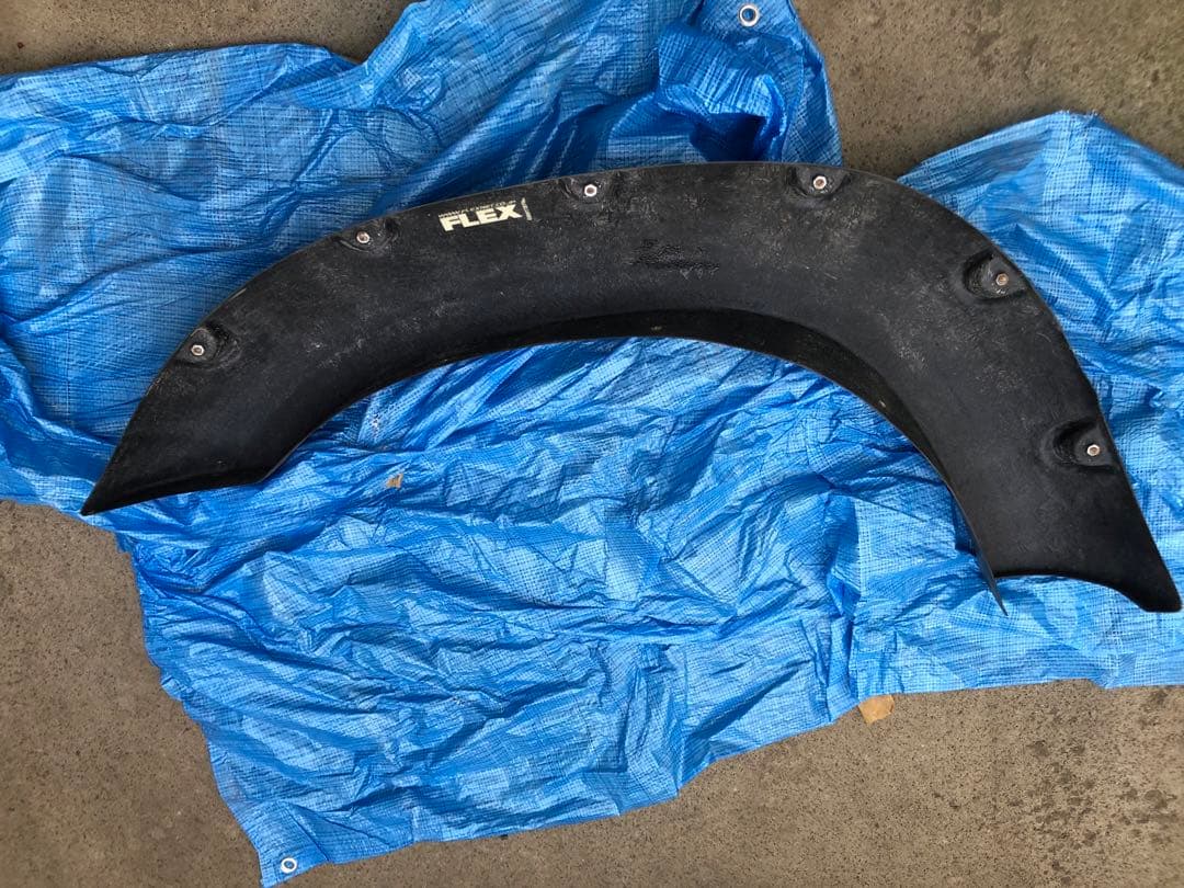 ランクル80フレックスオリジナルポケットフェンダー