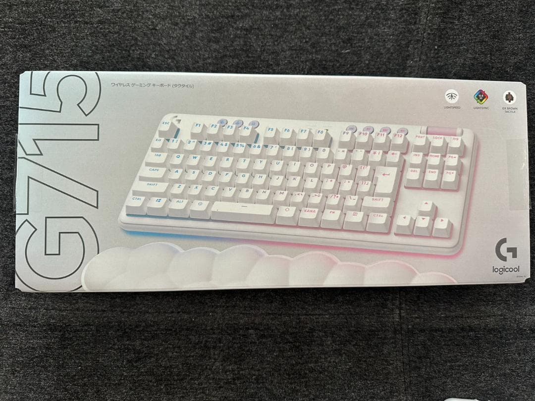 Logicool G715 ホワイトキーボード 本体　にくたま