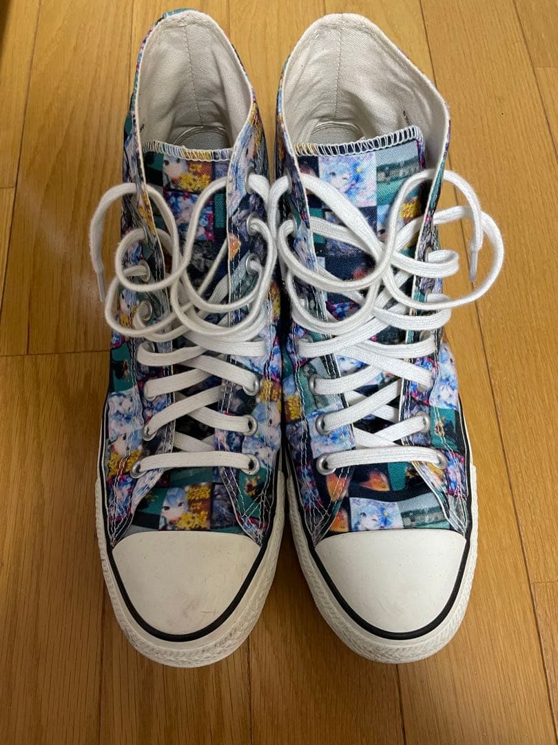 星街すいせいCONVERSE カラフルパターン ハイカットスニーカー