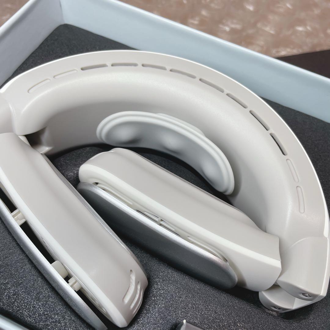 【夏に最適 2023新登場】 首掛け扇風機 ネッククーラー 折り畳み式