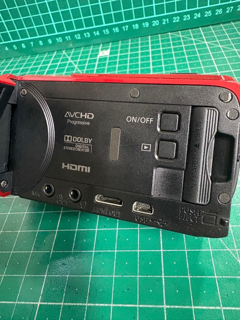 Canon ビデオカメラ　ivis HF R52 レッド