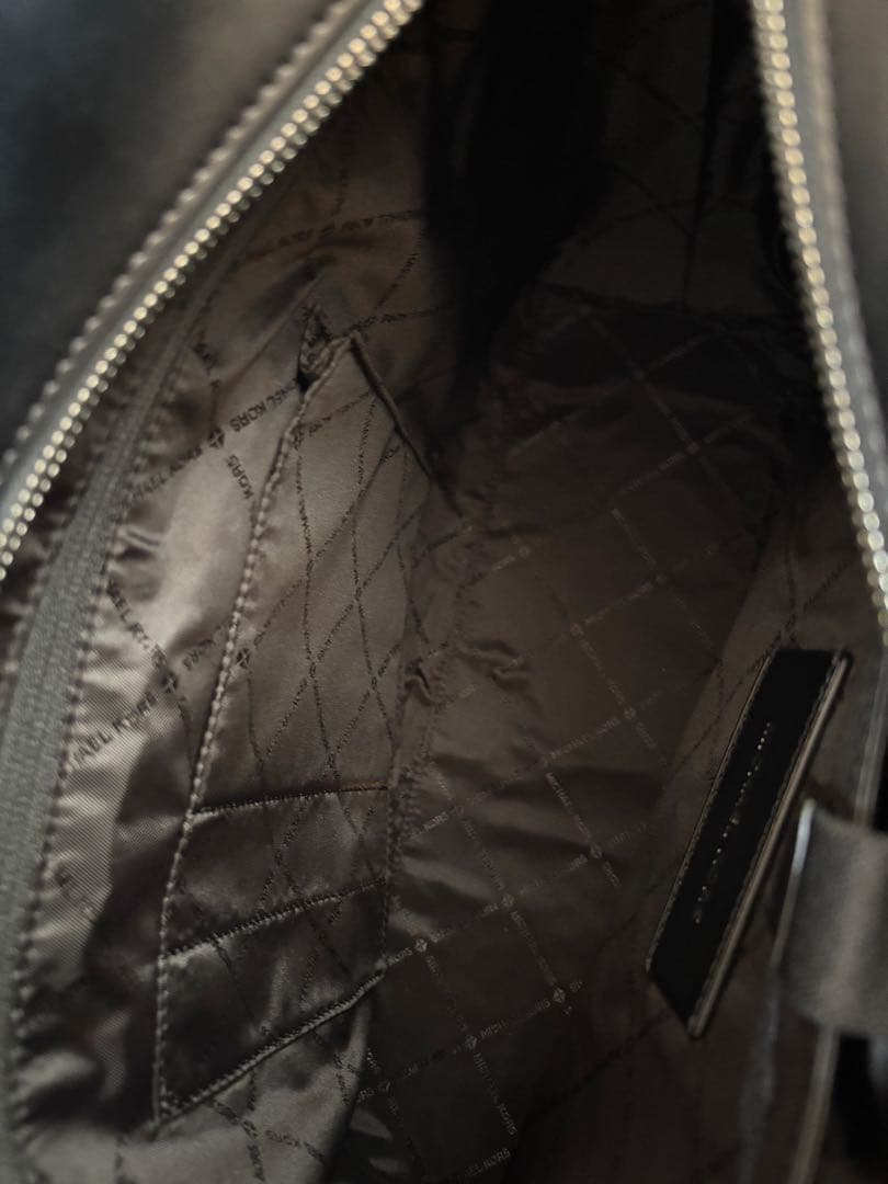 新品MICHAEL KORS ネイビーレザートートバッグ