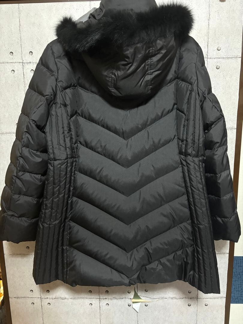 値下げ！ダウンコート　黒　絹　毛皮付きブルーフォックス　中古Lサイズ