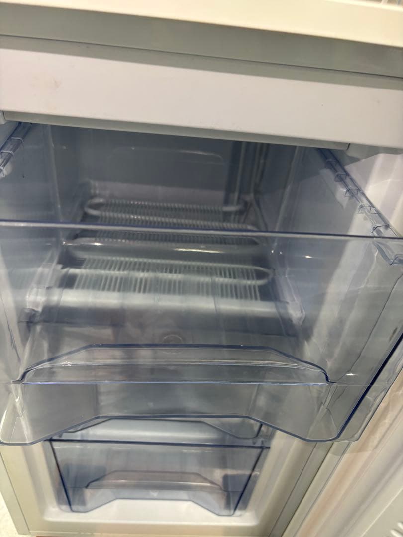 2021年製■アイリスオーヤマ 冷凍庫 60L IUSD-6B-W