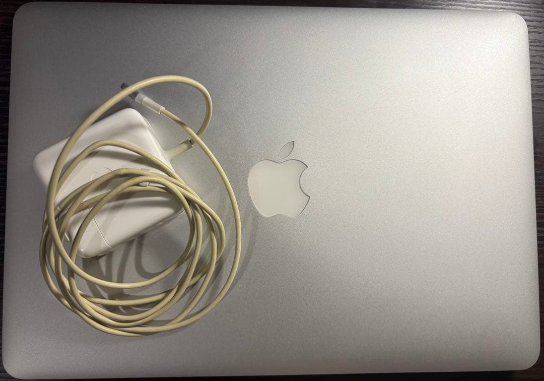 MacBook本体 Apple MacBook Air (13-inch, Early 2015)