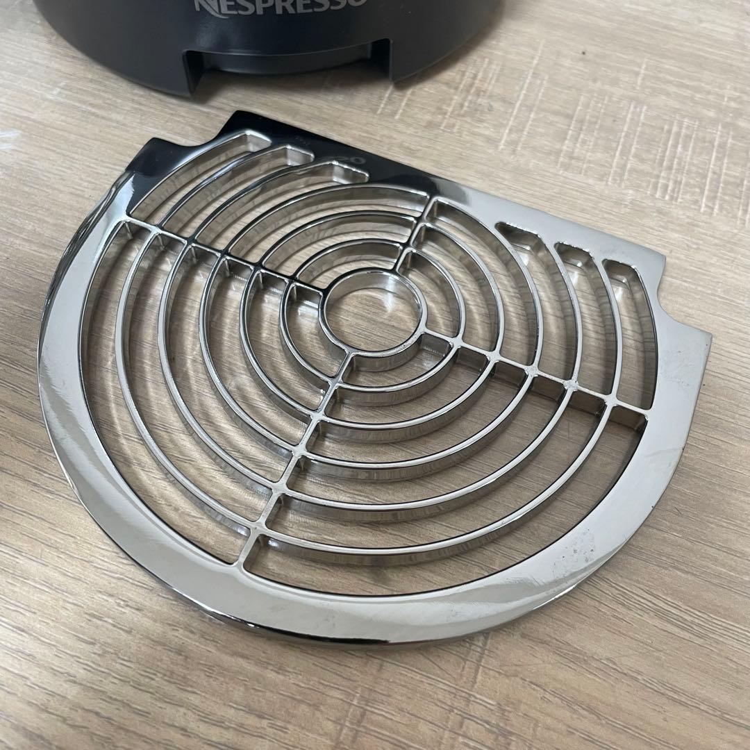 未使用品 ネスプレッソ ZINIUS ジニアス ZN100業務用 コーヒーマシン