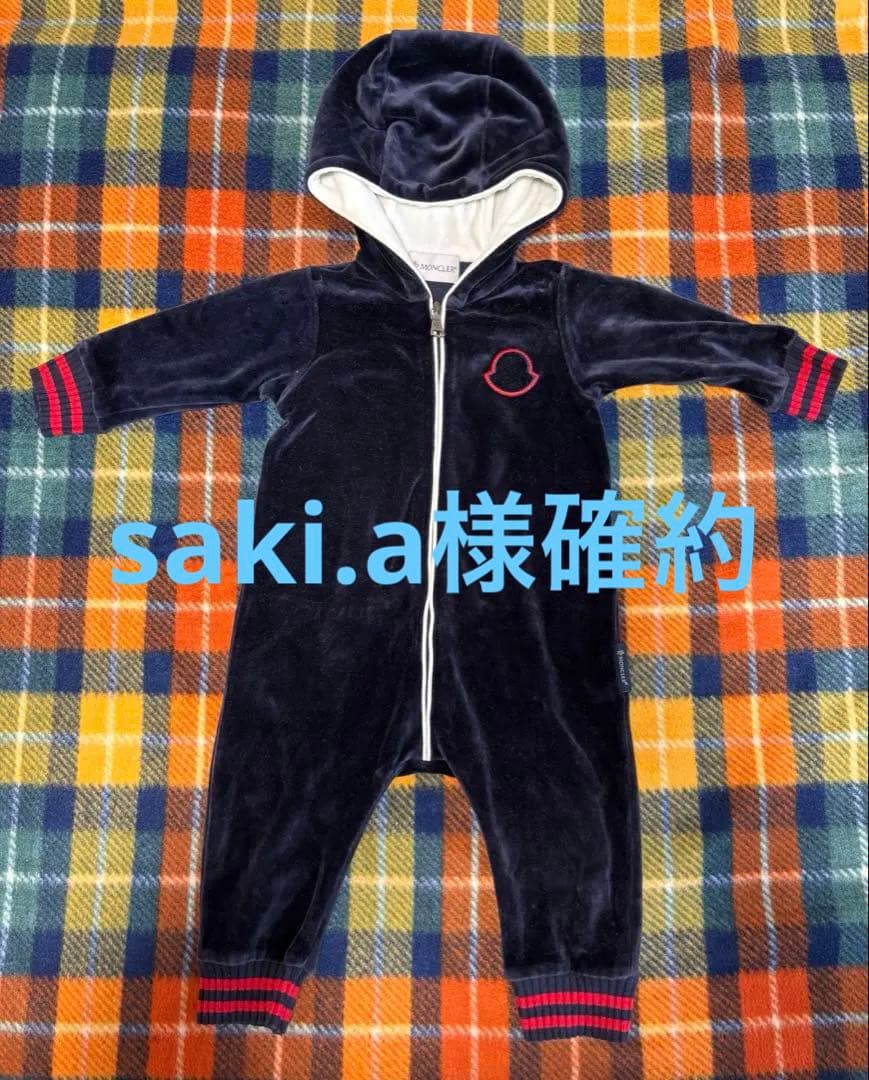 モンクレール　ベルベットロンパース 6-9m 70