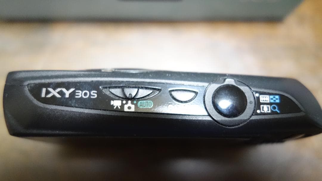 Canon IXY30s 10.0メガピクセル コンパクトデジタルカメラ