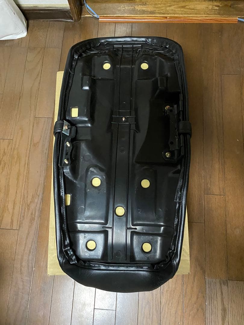 CBX400/550ノーマルシート純正ベース