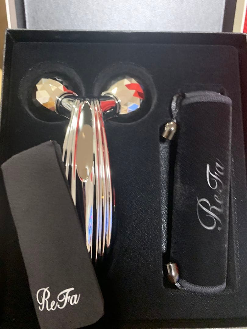 ReFa carat 美顔ローラー　新品