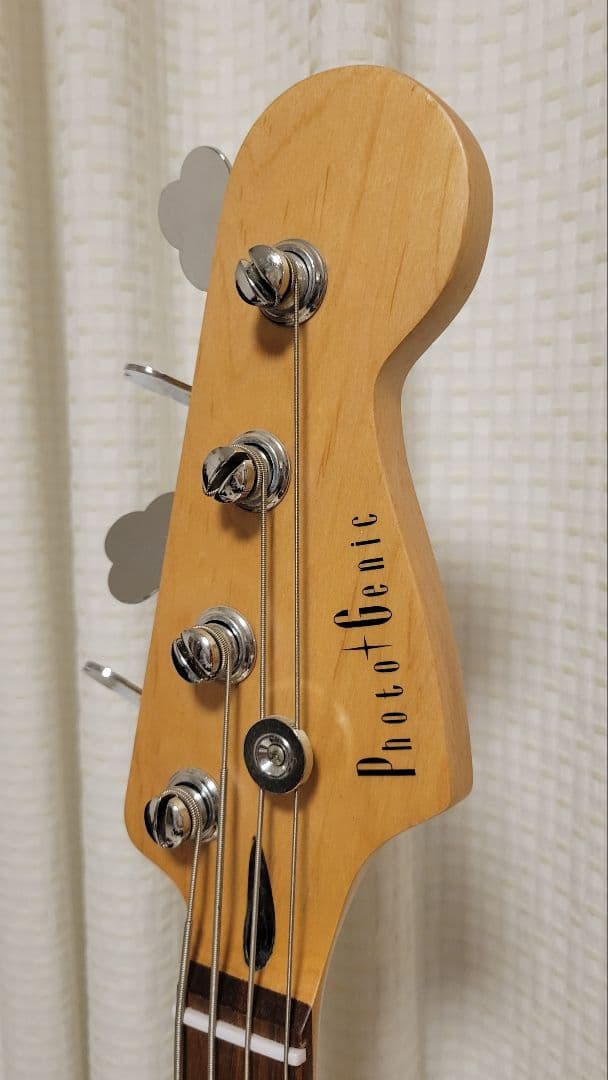 Photogenic エレキベース ホワイト (名古屋市で直接渡し希望)