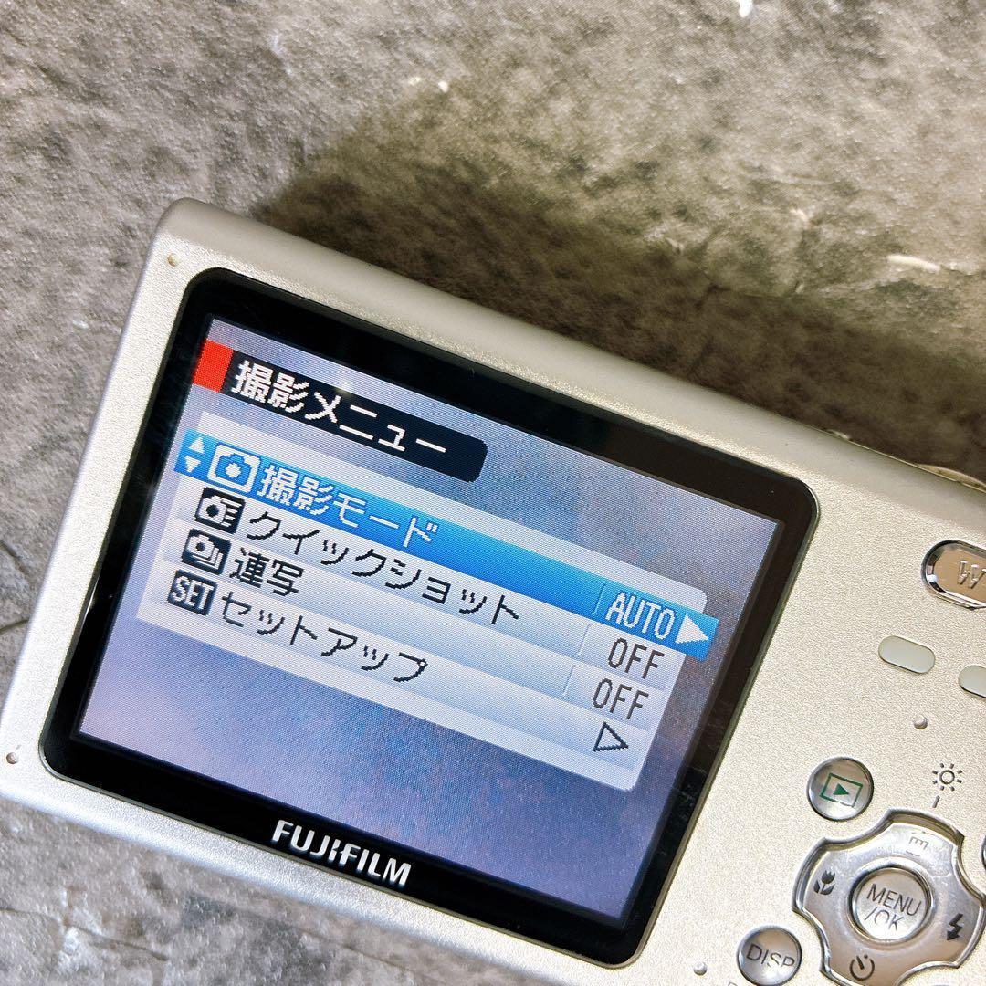 美品　FUJIFILM FINEPIX Z5 ピンク 6.3メガピクセル