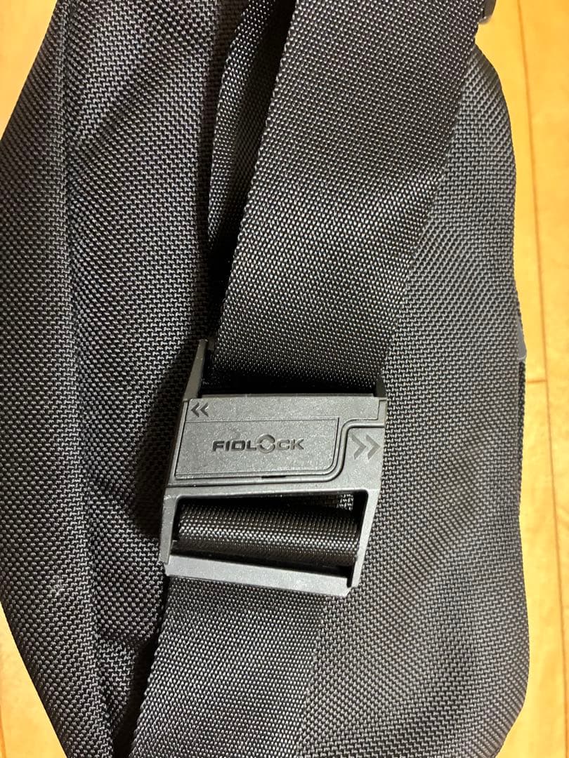 AER city sling 2 fidlockマグネットファスナー