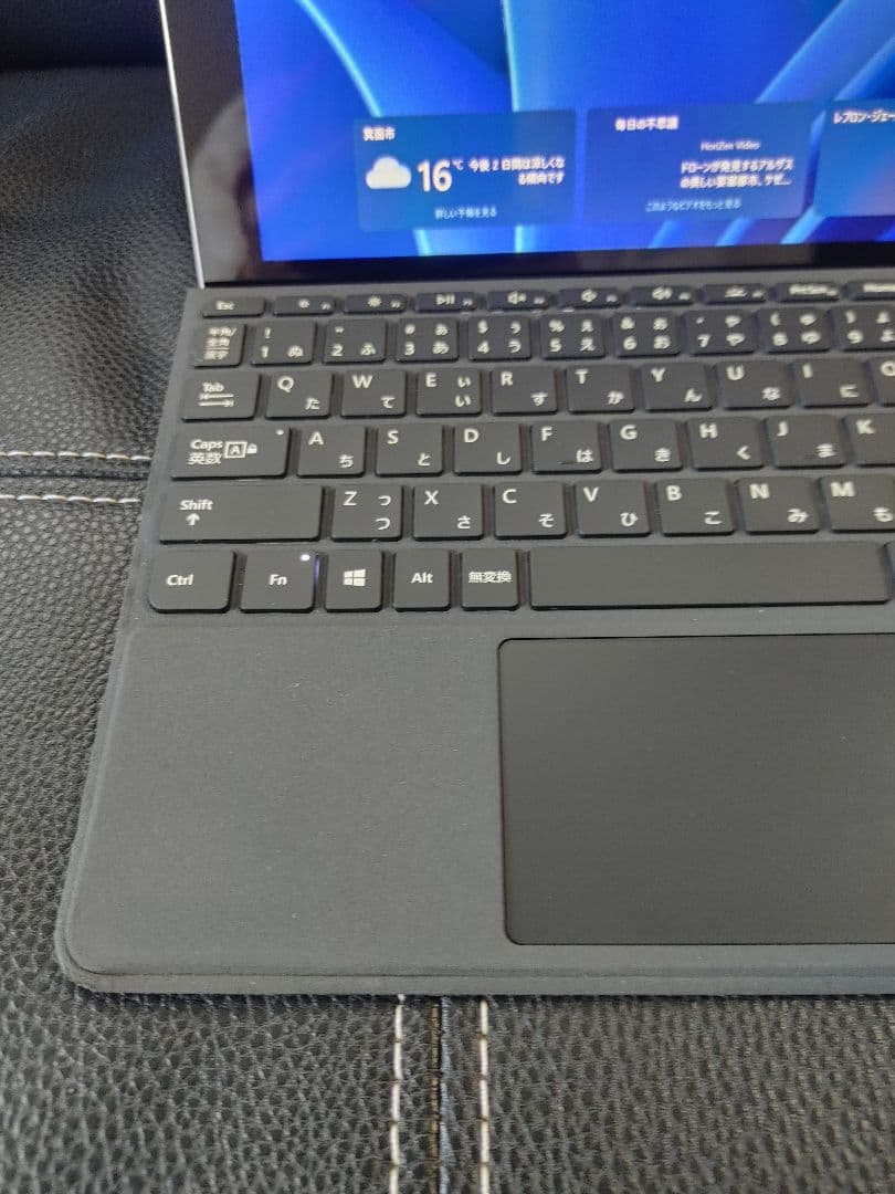 Surface Go 128GB/8GB 純正キーボード・アダプター付