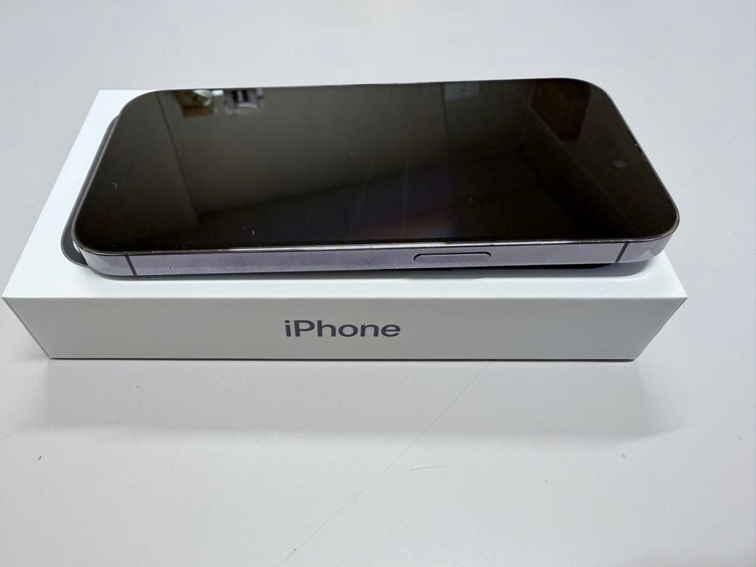 iPhone 14 Pro 256GB ディープパープル 小傷あり 本体