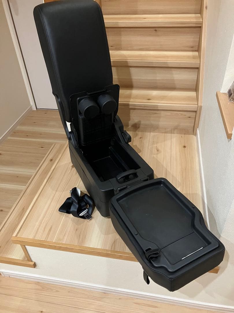 デリカD5に！他車種流用！ベンチシートなどに！