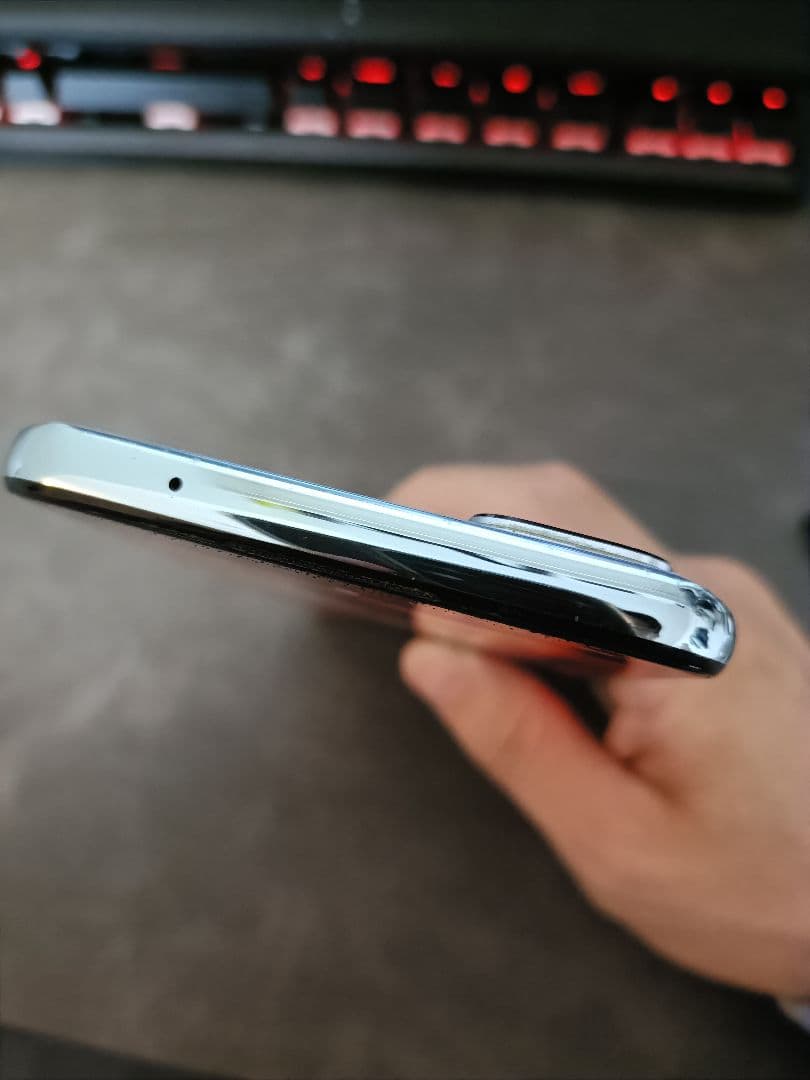 OPPOReno5A SIMフリー