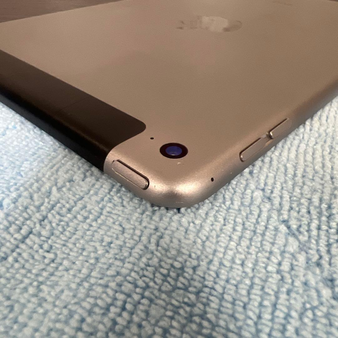 Apple iPad mini 4 128GB セルラーモデル