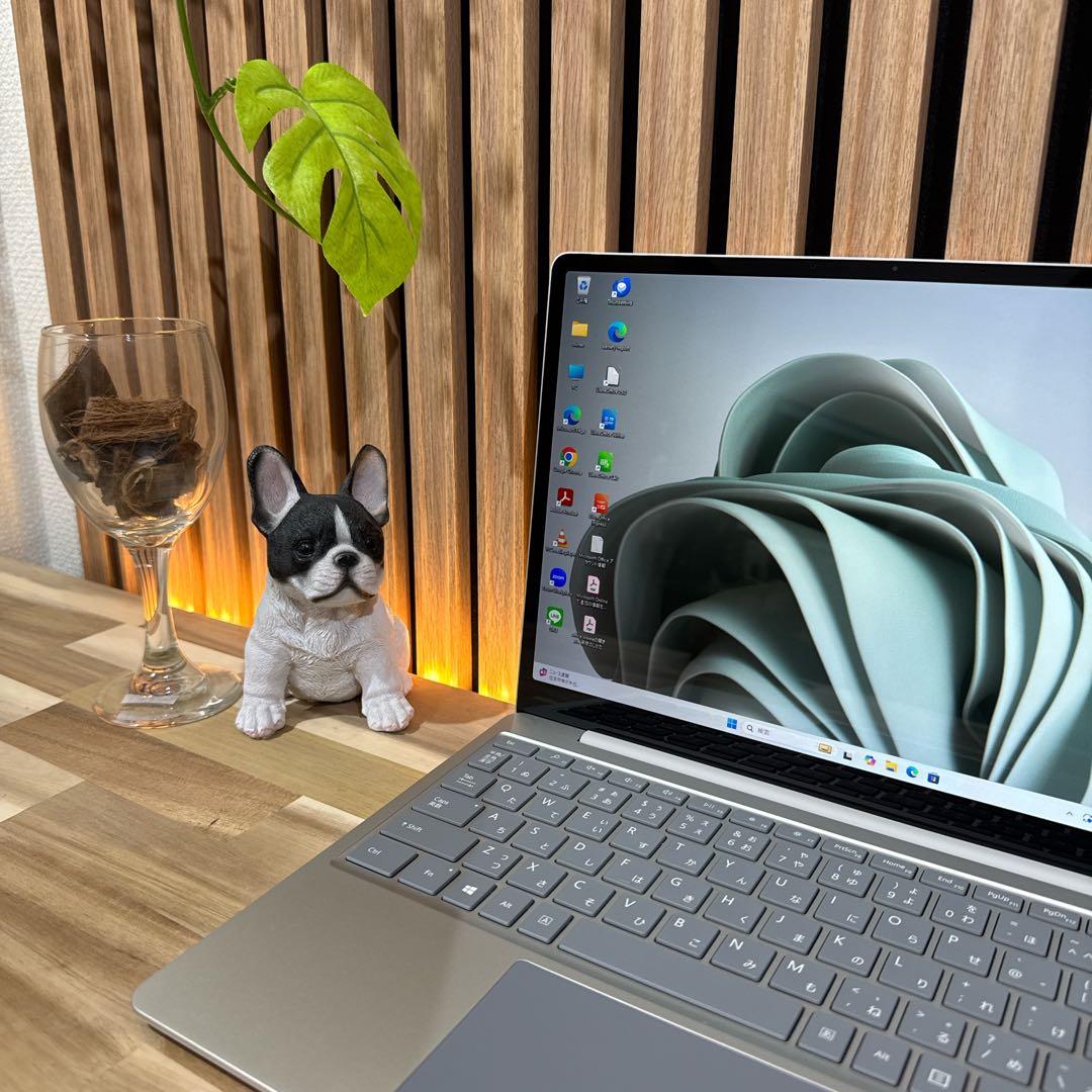 極美品‼️Surface Laptop Go☘プラチナ☘人気ノートパソコン