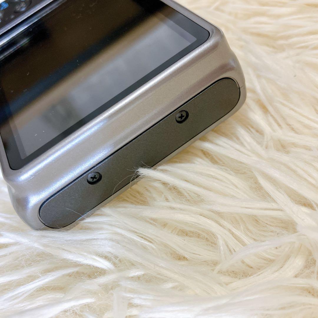 Canon PowerShot A2000 IS デジカメ　乾電池