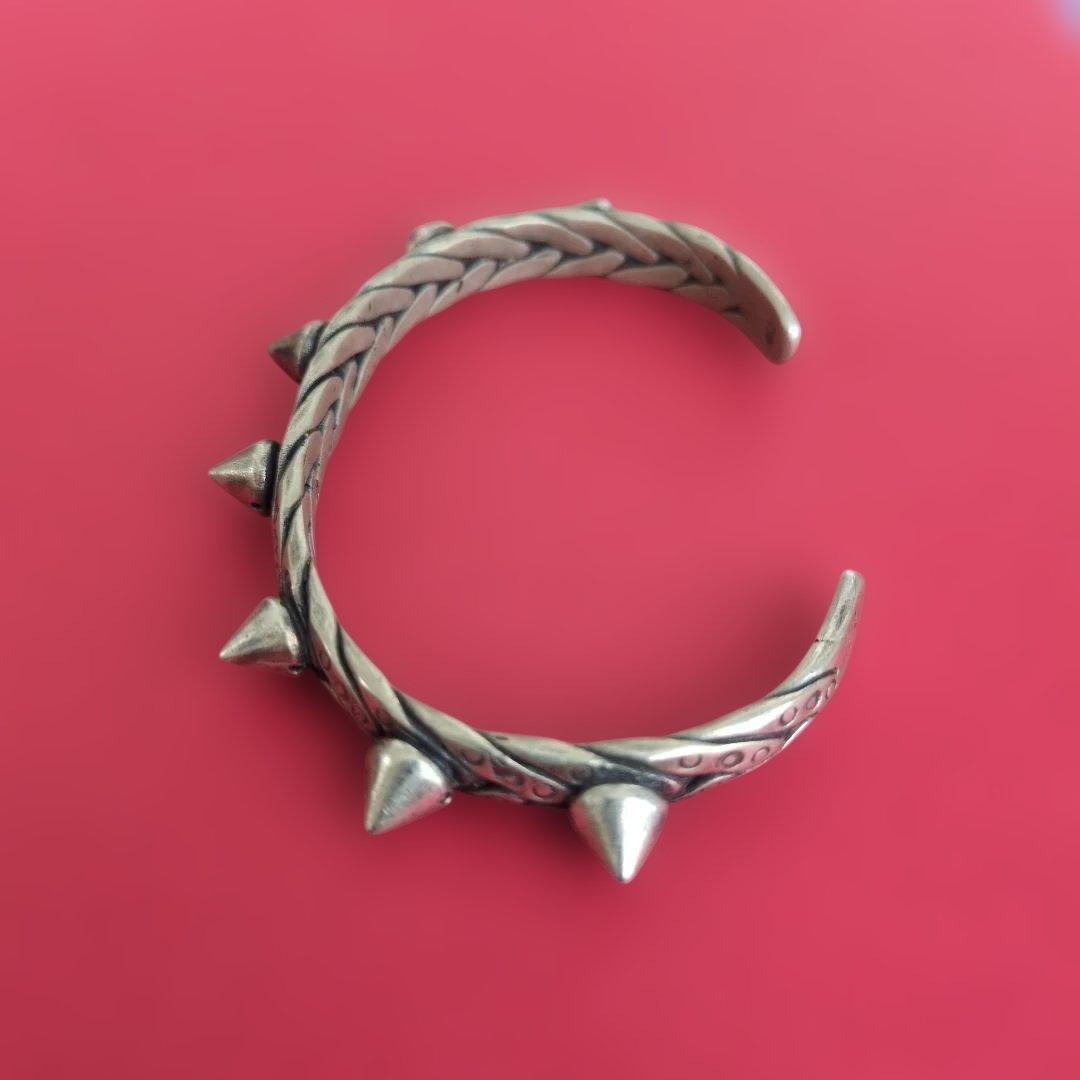 ⚫️ gundaスパイク付きシルバー製 THORN BANGLEソーン バングル