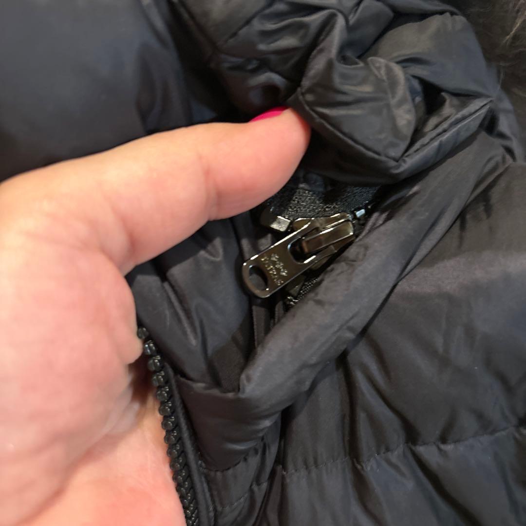 タトラス　ファー付きフード ダウンジャケット　サイズ04 黒　XL 大きいサイズ