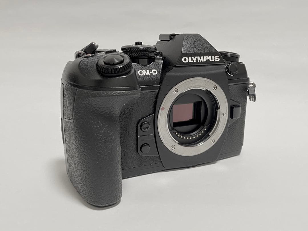 OLYMPUS OM-D E-M1 Mark II・SIGMA単焦点レンズ付き