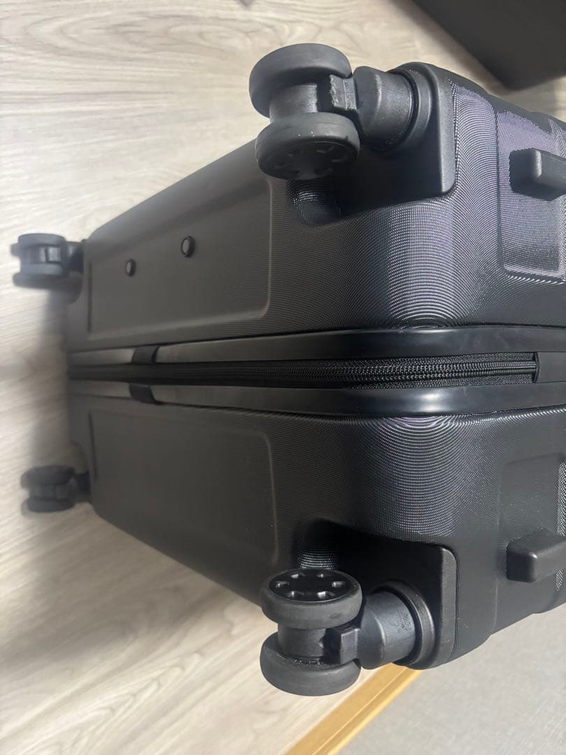 無印良品 105L スーツケース ハードキャリーケース バーを自由に調節できる