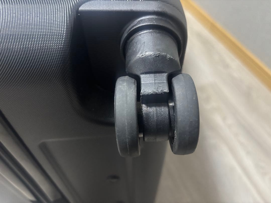 無印良品 105L スーツケース ハードキャリーケース バーを自由に調節できる