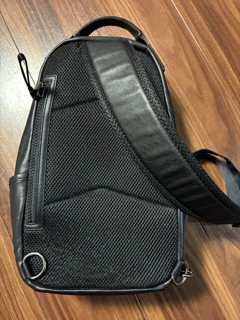 COACH ボディバッグ　シグネチャー　ワンショルダーバッグ