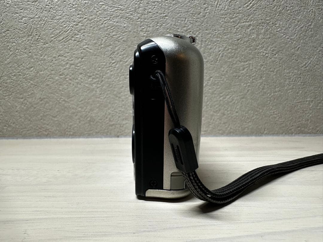 【完動品】Nikon COOLPIX A10 乾電池 コンパクトデジタルカメラ