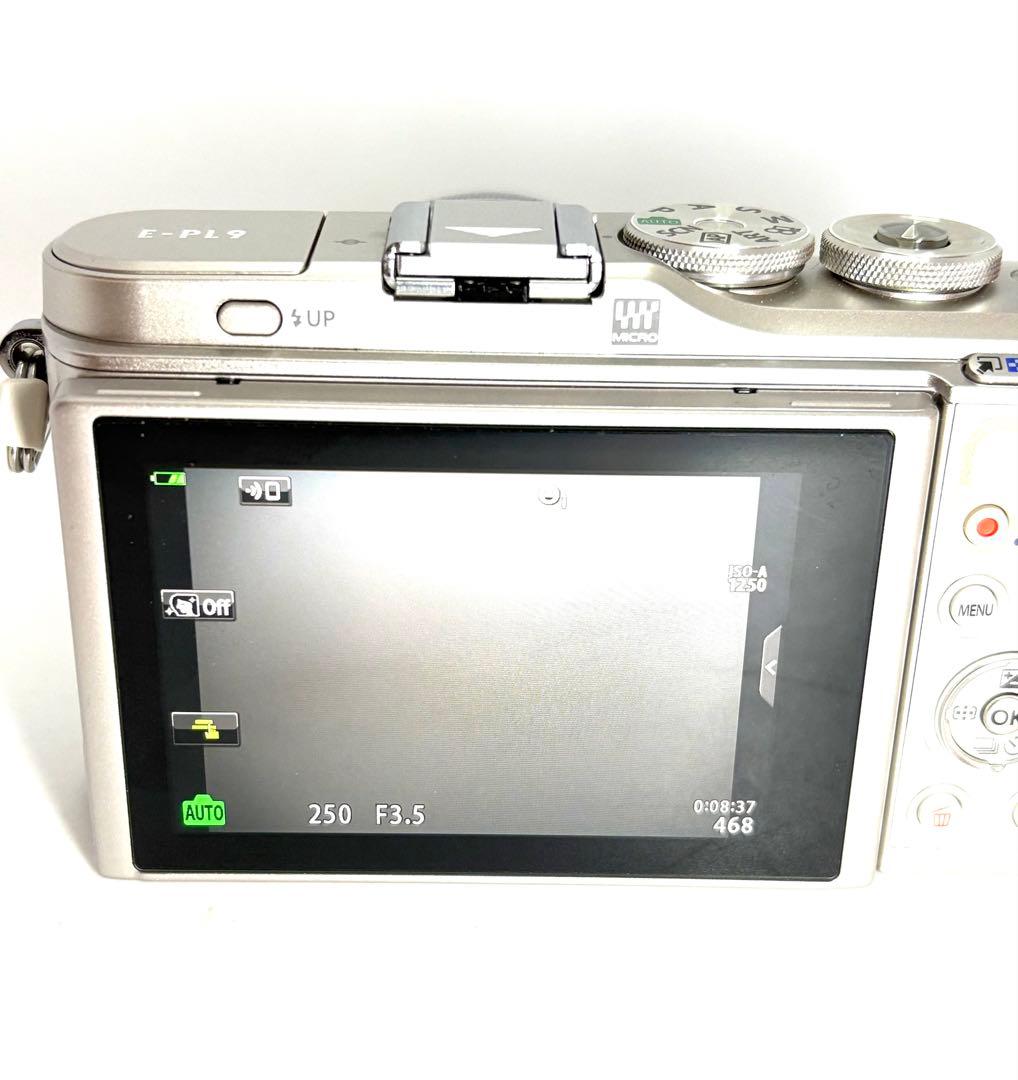 ★極上品★ OLYMPUS PEN E-PL9 ホワイト ダブルレンズつき