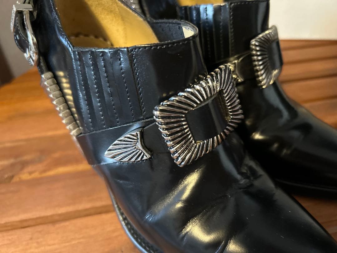 TOGA PULLA レザーメタルブーツ　23㎝